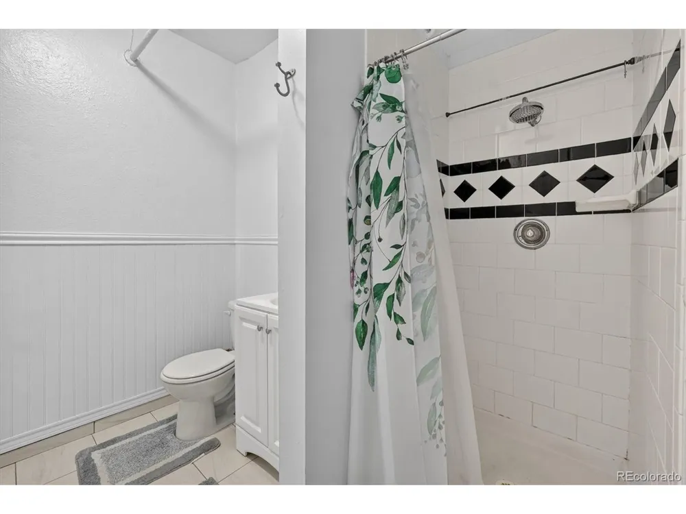 1376 Pearl Street #B4 Denver, CO 80203