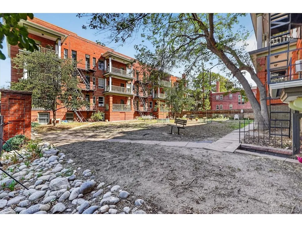 1376 Pearl Street #B4 Denver, CO 80203