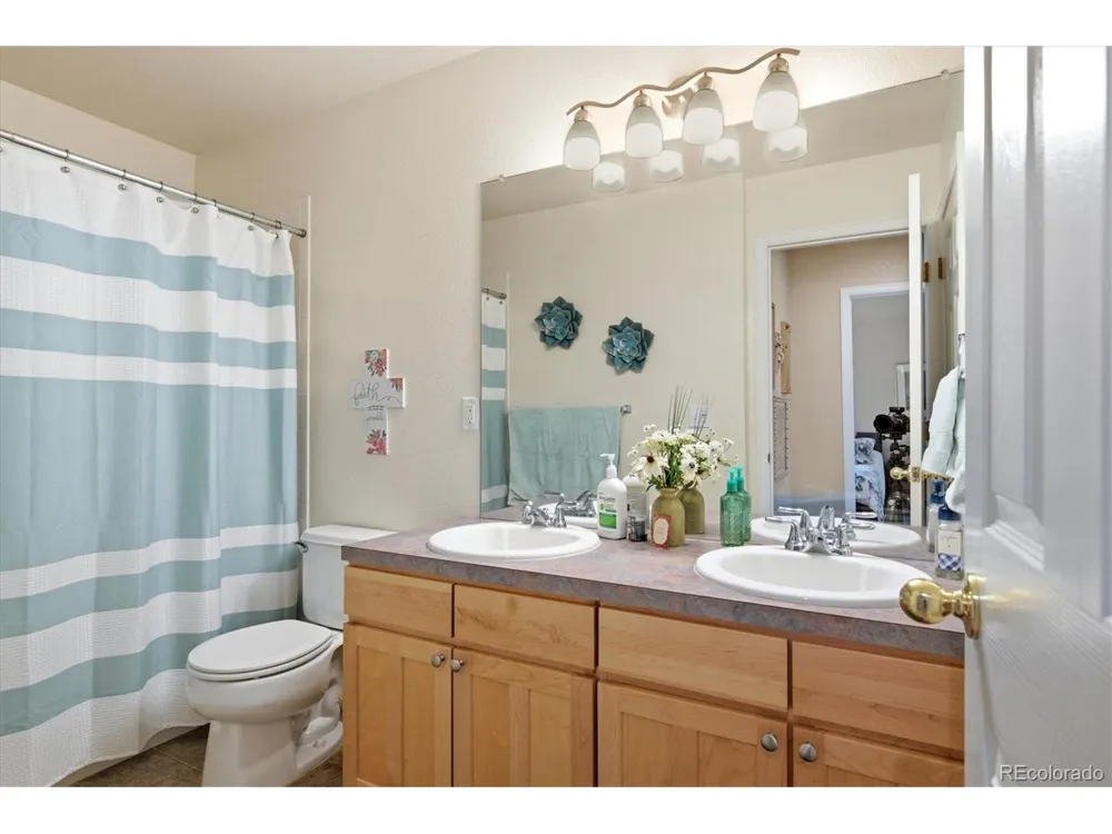 13722 Legend Way #104 Broomfield, CO 80023