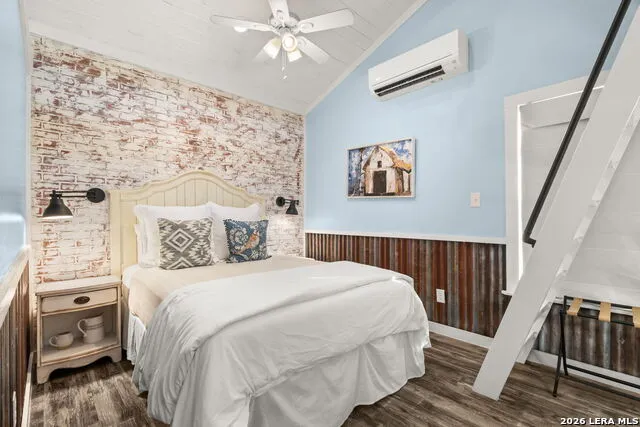365 Billy Sisson Dr Johnson City, TX 78636