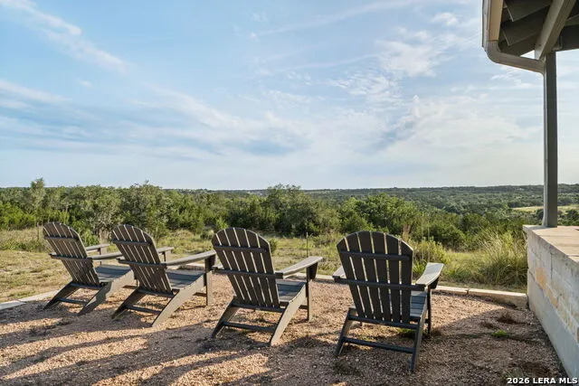 365 Billy Sisson Dr Johnson City, TX 78636
