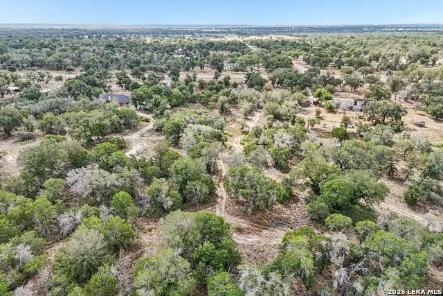 11930 FM 775 Floresville, TX 78114