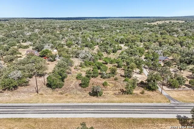 11930 FM 775 Floresville, TX 78114