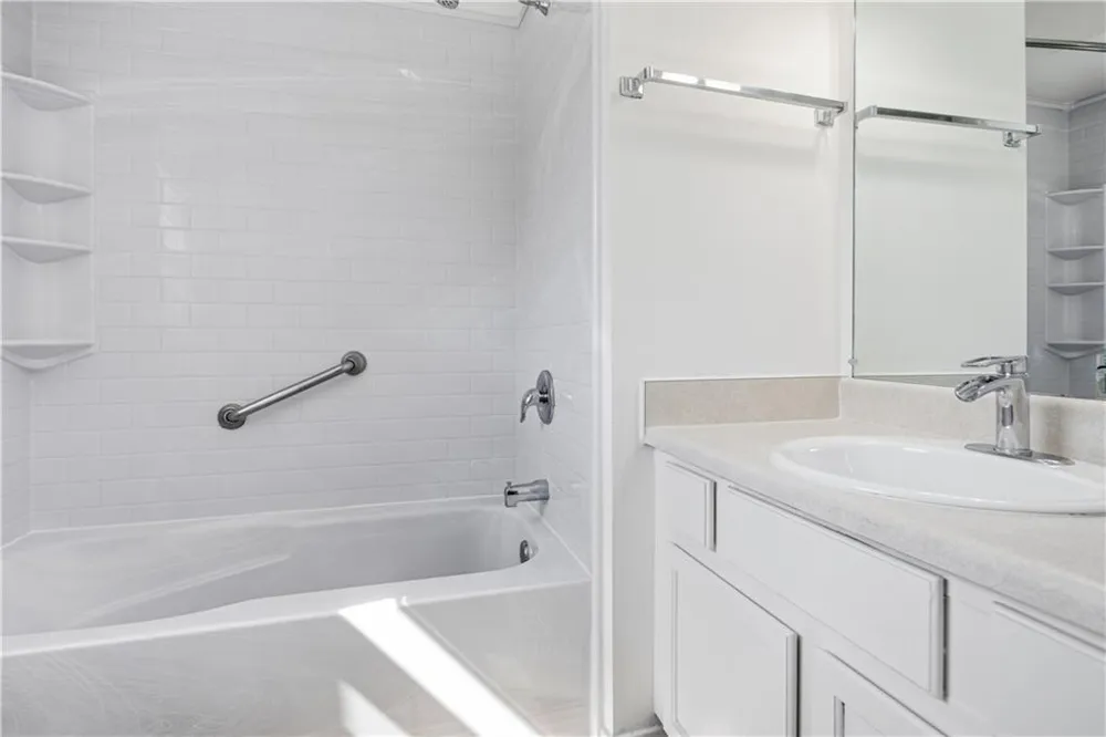 132 Old Ferry Way Roswell, GA 30076