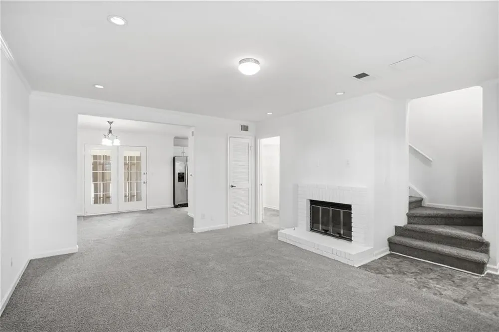 132 Old Ferry Way Roswell, GA 30076
