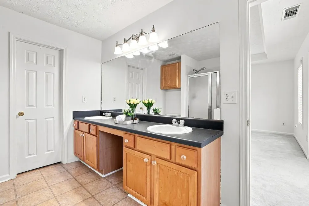 1532 Gathering Place Cumming, GA 30040