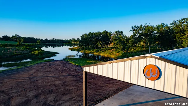 3803 Private Road 4100 Marquez, TX 77865