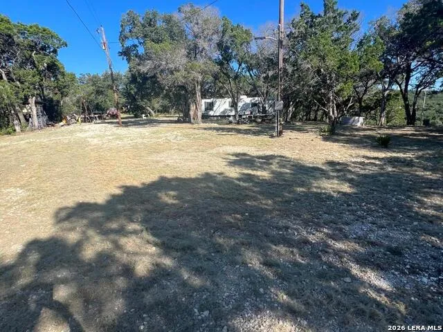 248 Mountain Dr Lakehills, TX 78063