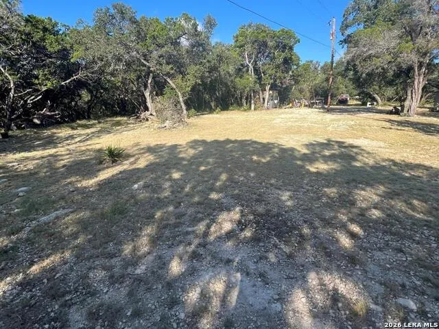 248 Mountain Dr Lakehills, TX 78063