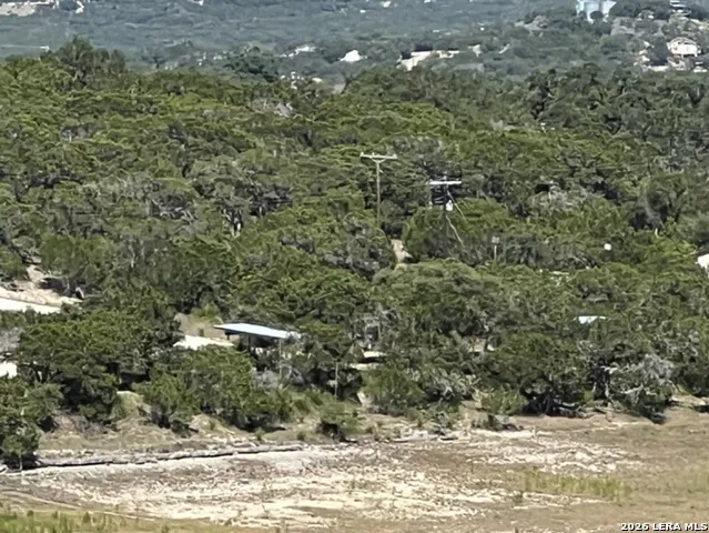 248 Mountain Dr Lakehills, TX 78063
