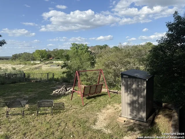 242 Thornton Lakehills, TX 78063