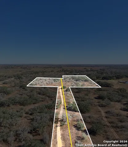 2743 CR 770 Natalia, TX 78059