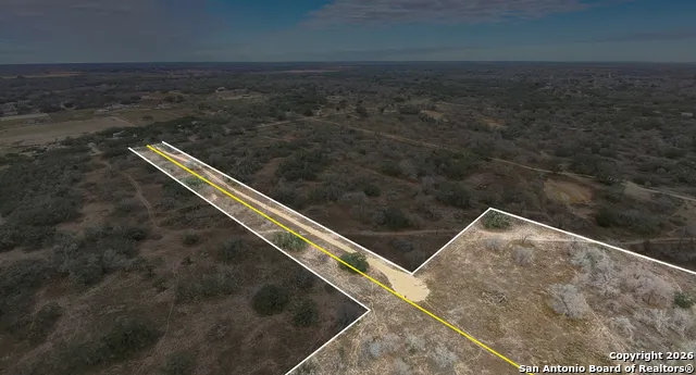 2743 CR 770 Natalia, TX 78059