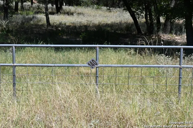 TBD  LOT 140 E Cr 6868 Natalia, TX 78059