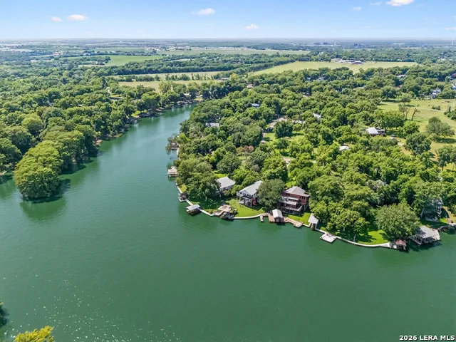 524 TURTLE LN Seguin, TX 78155