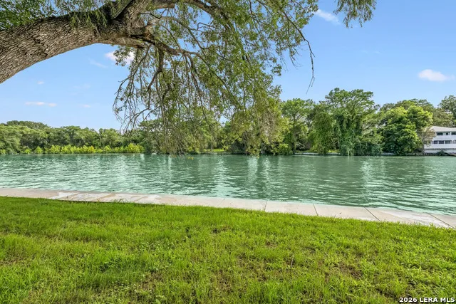 524 TURTLE LN Seguin, TX 78155