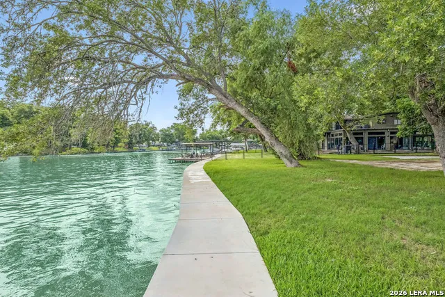 524 TURTLE LN Seguin, TX 78155