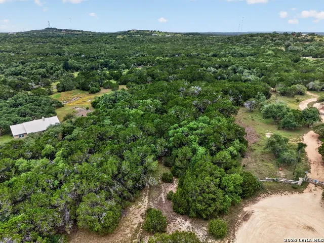 211 Raindrop Wimberley, TX 78676
