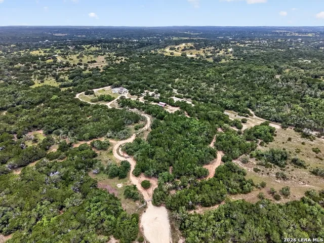 211 Raindrop Wimberley, TX 78676