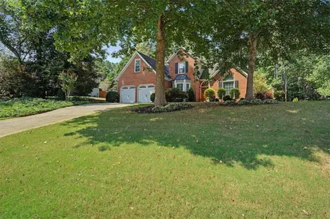 706 Chanson Drive SW