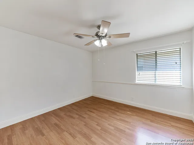 9807 SANDIE Helotes, TX 78023