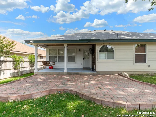 9807 SANDIE Helotes, TX 78023