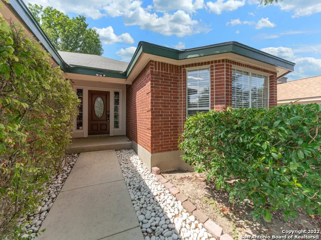 9807 SANDIE Helotes, TX 78023