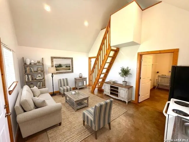 573 State Highway 97 E Unit 114 Floresville, TX 78114