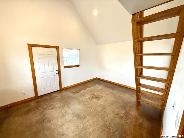 573 State Highway 97 E Unit 114 Floresville, TX 78114