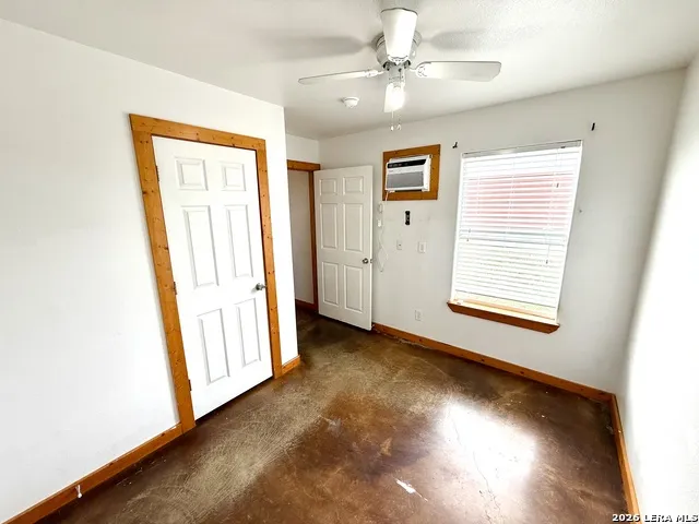 573 State Highway 97 E Unit 114 Floresville, TX 78114