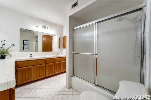 11642 OPEN MEADOW ST San Antonio, TX 78230