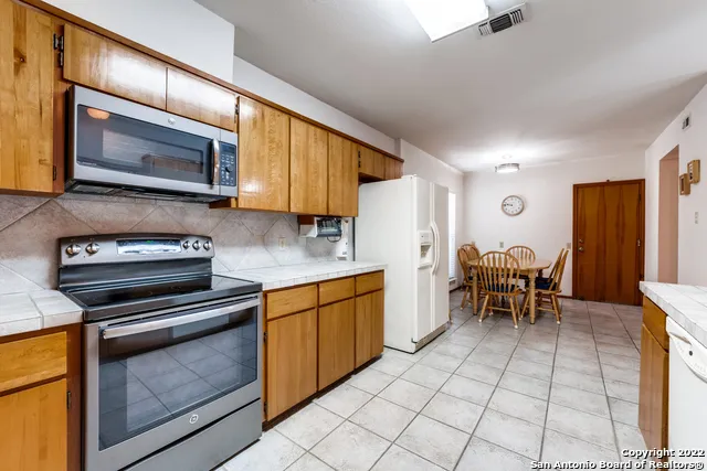 11642 OPEN MEADOW ST San Antonio, TX 78230