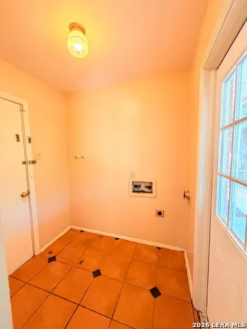 4503 Eisenhauer San Antonio, TX 78218