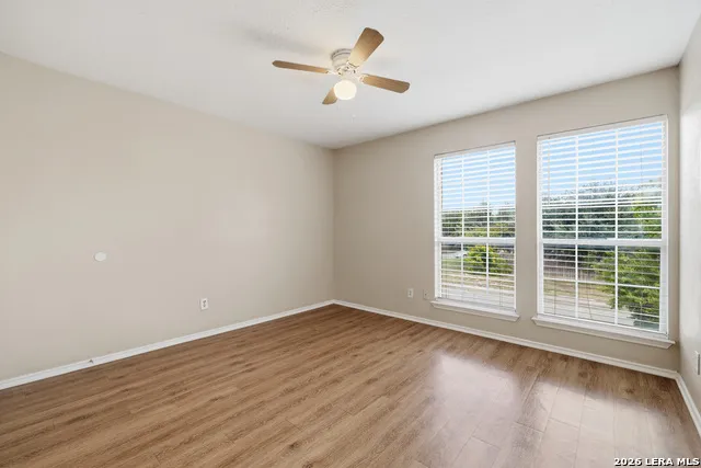 10202 ROSEANGEL LN Helotes, TX 78023