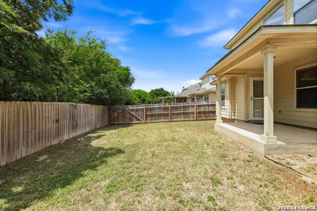 10202 ROSEANGEL LN Helotes, TX 78023