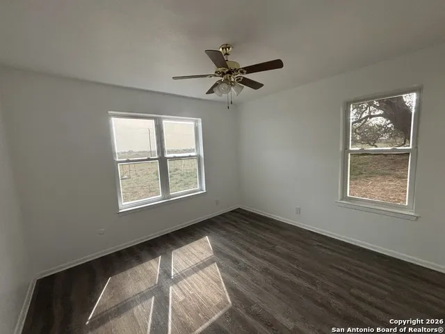 74 N Las Gallinas Pleasanton, TX 78064