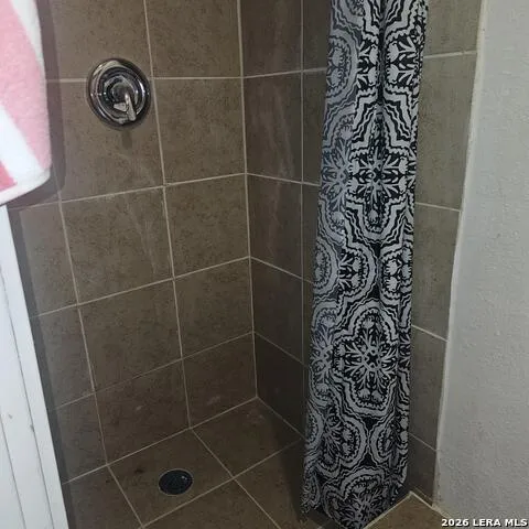 1211 Gladstone Unit A San Antonio, TX 78225