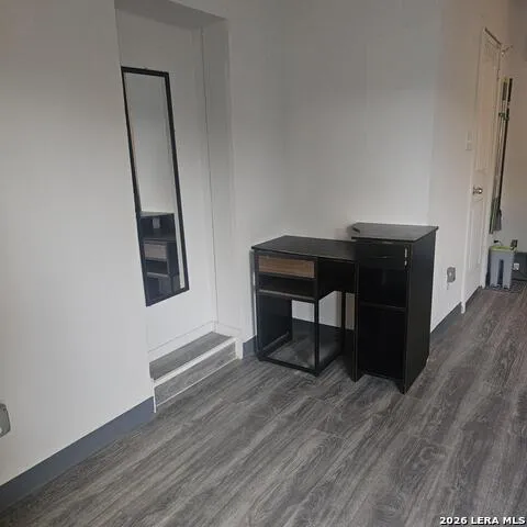 1211 Gladstone Unit A San Antonio, TX 78225