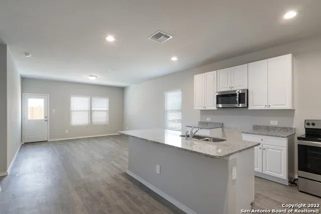 1149 GRACIE WAY New Braunfels, TX 78112