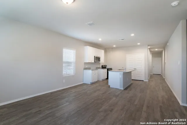 1149 GRACIE WAY New Braunfels, TX 78112