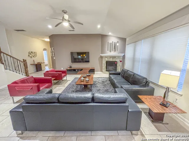 25010 Buttermilk Ln San Antonio, TX 78255