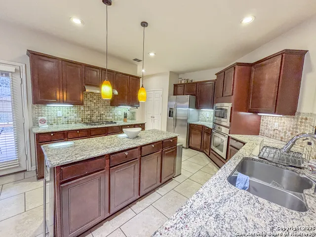 25010 Buttermilk Ln San Antonio, TX 78255