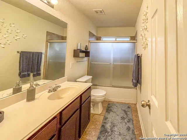 25010 Buttermilk Ln San Antonio, TX 78255