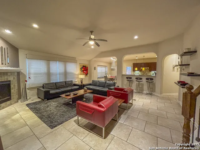 25010 Buttermilk Ln San Antonio, TX 78255