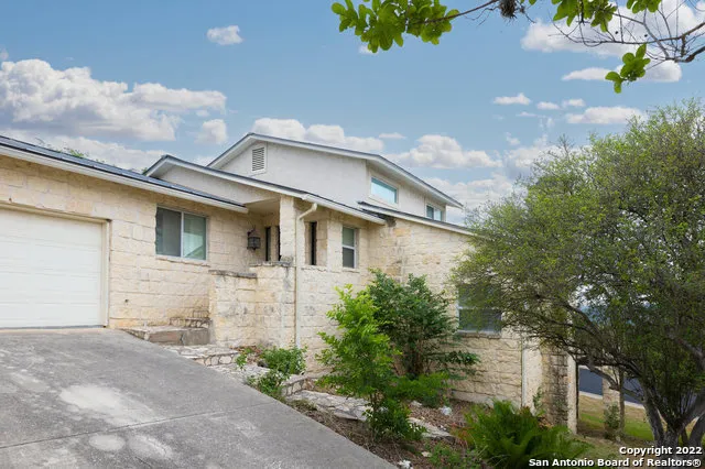 17119 Terra Rosa Helotes, TX 78023