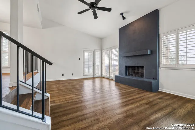 17119 Terra Rosa Helotes, TX 78023