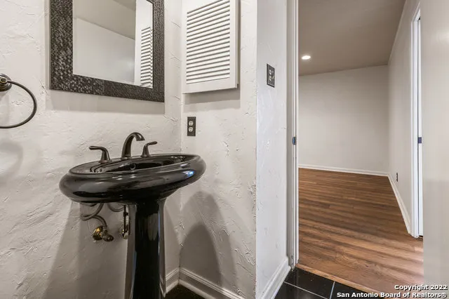 17119 Terra Rosa Helotes, TX 78023