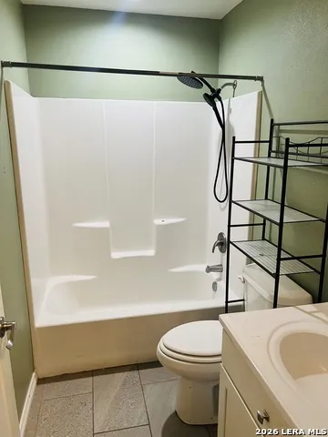 35 Garza Uvalde, TX 78801