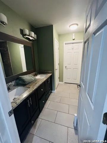 35 Garza Uvalde, TX 78801