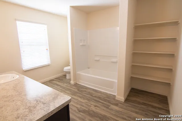 8311 Big Creek San Antonio, TX 78242